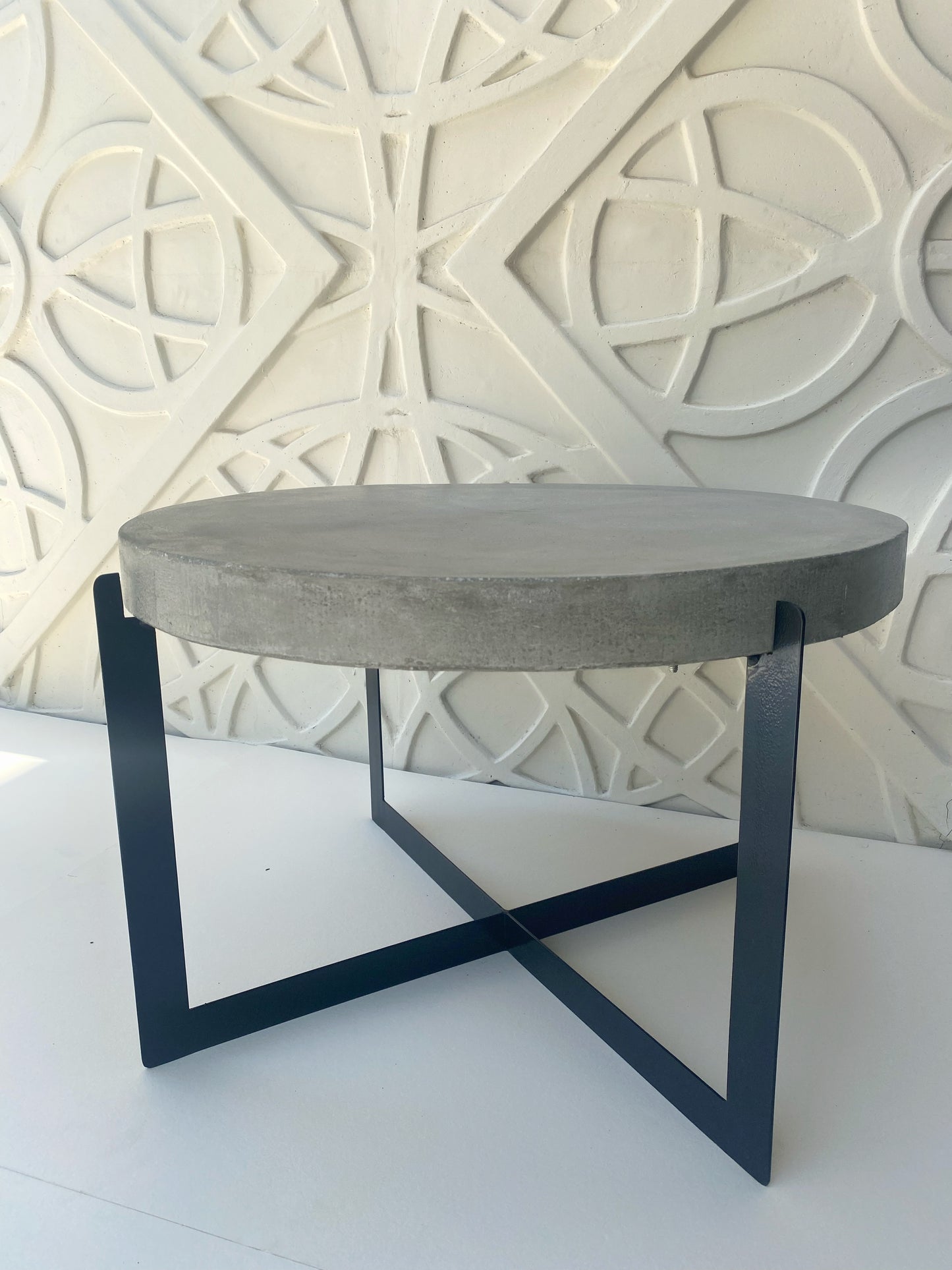 Mesa Auxiliar de Concreto Sevilla