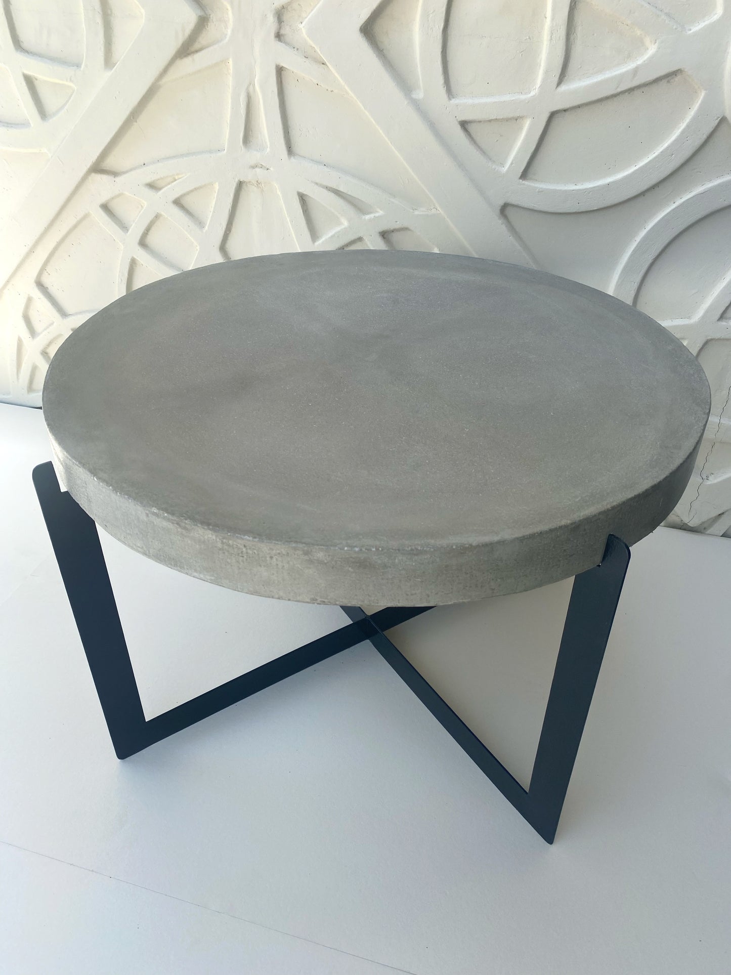 Mesa Auxiliar de Concreto Sevilla